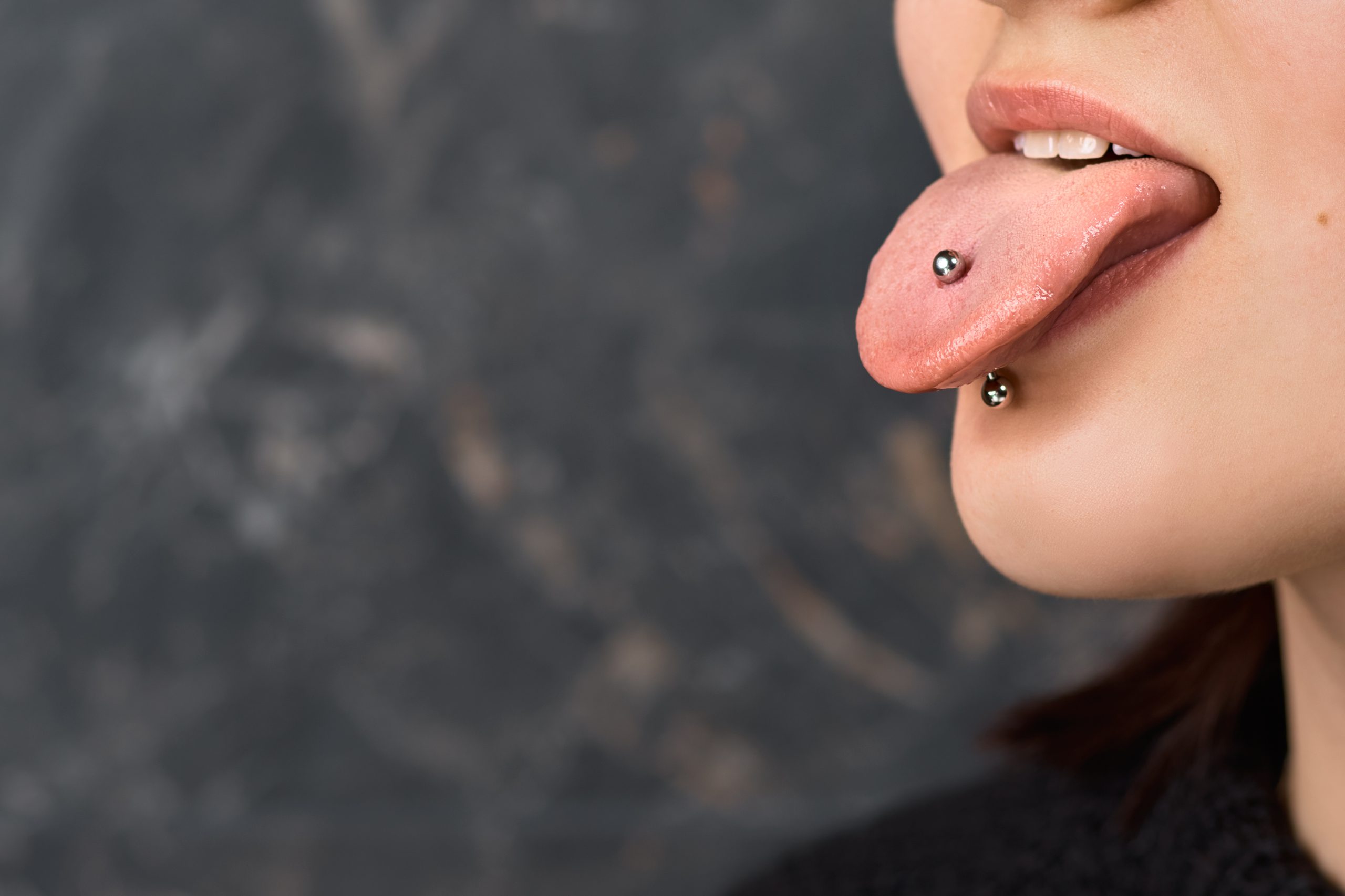 Piercing sur la langue - La Forge